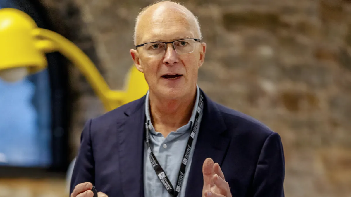 Simon Bond moves to the University of Bath